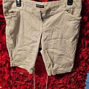 WearEver Juniors Beige Bermuda Shorts Size 13